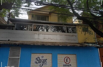Cód.: 68 - CASA COMERCIAL (ENORME)   COM LOJA NA  AV.  CONTORNO EM BH  !!!