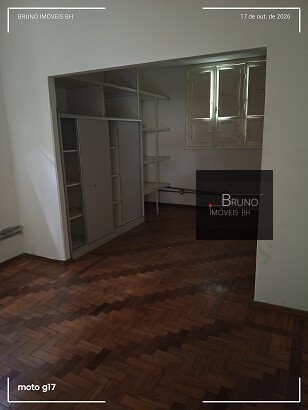 Cód.: 68 - CASA COMERCIAL (ENORME)   COM LOJA NA  AV.  CONTORNO EM BH  !!!